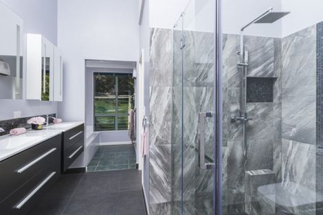 Photo of property in 28 Davies Drive, Atawhai, Nelson, 7010