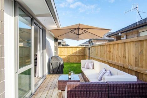 Photo of property in 48 Hills View Drive, Papamoa, 3118