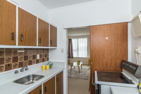 Photo of property in Hobson Court Flats, 25/70 Hobson Street, Thorndon, Wellington, 6011