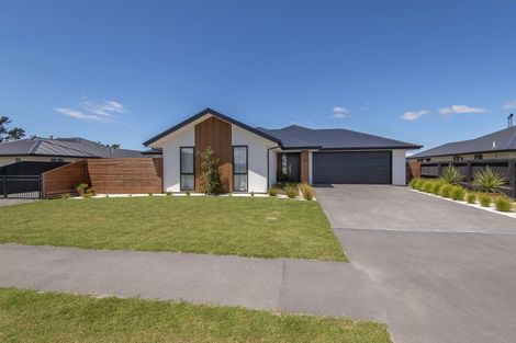 Photo of property in 11 Suffolk Drive, Kirwee, 7571