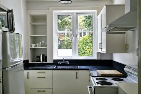 Photo of property in 6/34 Hawkestone Street, Thorndon, Wellington, 6011