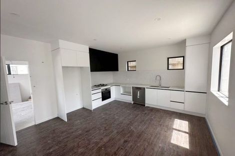 Photo of property in 29a Sheridan Drive, New Lynn, Auckland, 0600