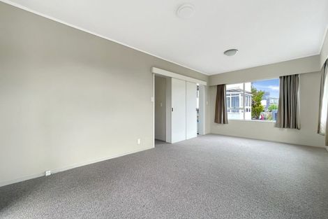 Photo of property in 2/11 Saint Georges Bay Road, Parnell, Auckland, 1052