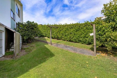 Photo of property in 104 Titiro Place, Onemana, Whangamata, 3691