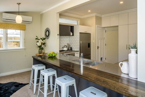 Photo of property in 7 Hinau Street, Eastbourne, Lower Hutt, 5013