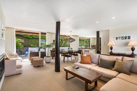 Photo of property in 27a Peter Terrace, Castor Bay, Auckland, 0620