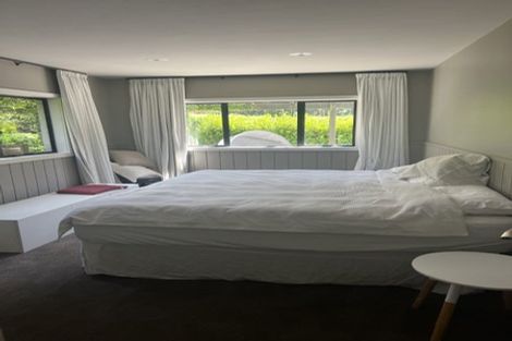 Photo of property in 48 Tawa Road, Kumeu, 0891