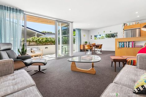 Photo of property in 32 Mantell Street, Seatoun, Wellington, 6022