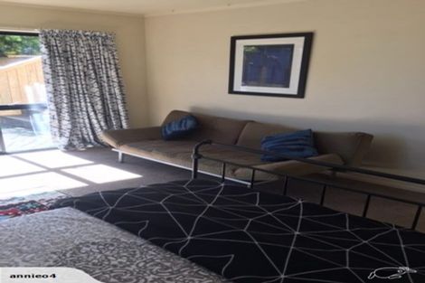 Photo of property in 1/10 Sylvan Park Avenue, Milford, Auckland, 0620