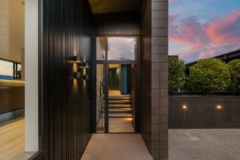 Photo of property in 9 Little Alpha Loop, Wanaka, 9305