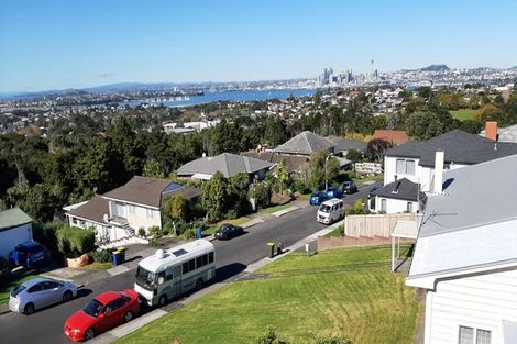 Photo of property in 5 Lydia Avenue, Northcote, Auckland, 0627