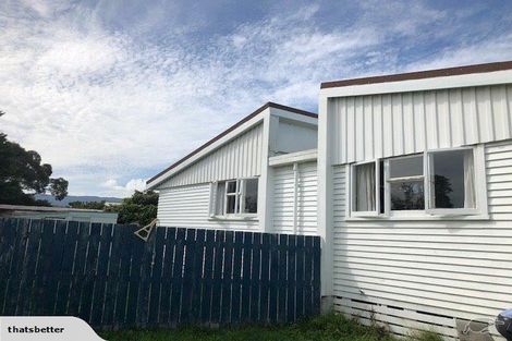 Photo of property in 9 Temuera Street, Otaki, 5512