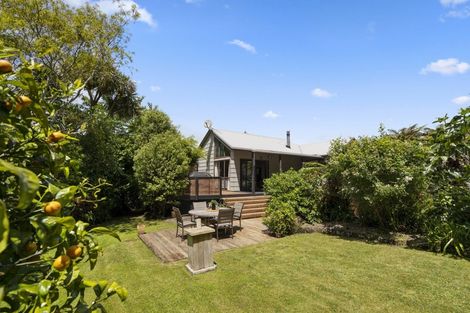 Photo of property in 19 Thames Street, Welbourn, New Plymouth, 4310