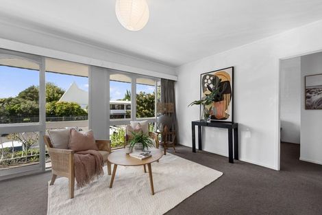 Photo of property in 6/1 Glen Road, Browns Bay, Auckland, 0630