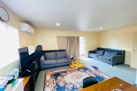 Photo of property in 59 Kenderdine Road, Papatoetoe, Auckland, 2025