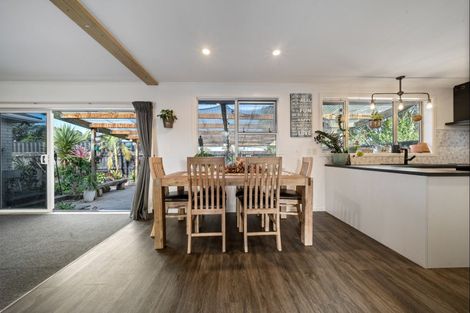 Photo of property in 33e Sanders Avenue, Westown, New Plymouth, 4310