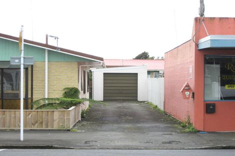 Photo of property in 2/12 Huatoki Street, Vogeltown, New Plymouth, 4310