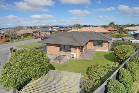Photo of property in 44 Ben Nevis Drive, Broomfield, Christchurch, 8042