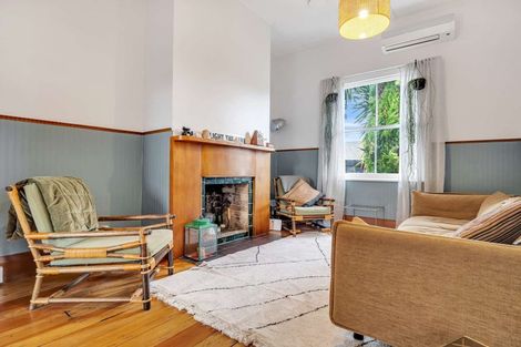 Photo of property in 27 Victoria Avenue, Waiuku, 2123