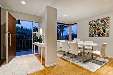 Photo of property in 456 Beach Road, Murrays Bay, Auckland, 0630