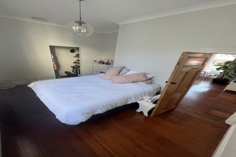 Photo of property in 24 Majoribanks Street, Mount Victoria, Wellington, 6011
