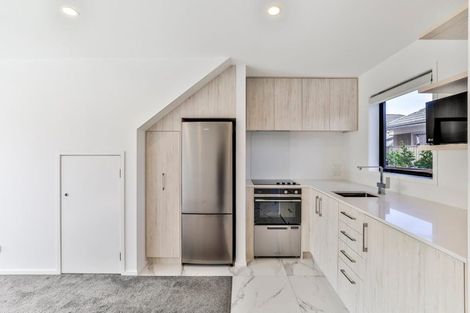 Photo of property in 4/57 Taikata Road, Te Atatu Peninsula, Auckland, 0610