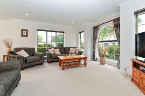 Photo of property in 53 Farringdon Avenue, Rototuna North, Hamilton, 3210