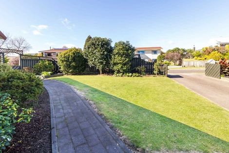 Photo of property in 2/26 Tobin Place, Richmond Heights, Taupo, 3330