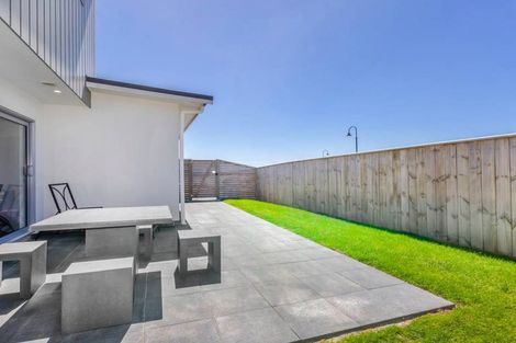 Photo of property in 27 Waitaria Terrace, Aotea, Porirua, 5024