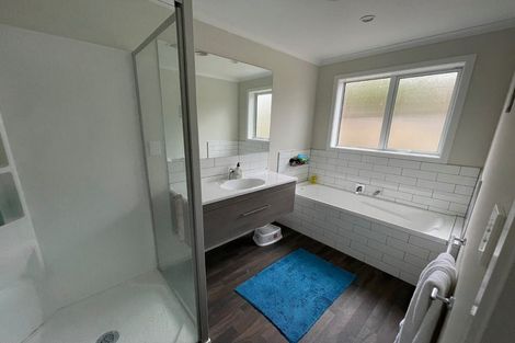 Photo of property in 208 Navigation Drive, Whitby, Porirua, 5024