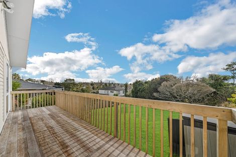 Photo of property in 68 Beechdale Crescent, Pakuranga Heights, Auckland, 2010