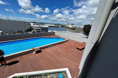 Photo of property in Customhouse Apartments, 314j Maunganui Road, Mount Maunganui, 3116