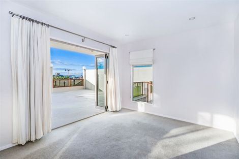 Photo of property in 10a Seaview Road, Whangarei, 0110