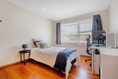 Photo of property in 2/28 Aikmans Road, Merivale, Christchurch, 8014