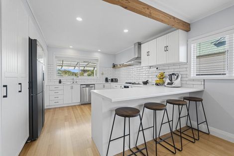 Photo of property in 118 Cutfield Road, Westown, New Plymouth, 4310