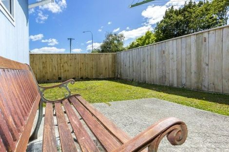 Photo of property in 8a Cederholm Grove, Brown Owl, Upper Hutt, 5018