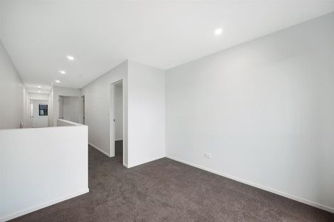 Photo of property in 31 Aramata Road, Papakura, 2110