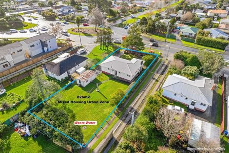 Photo of property in 318 Swanson Road, Henderson, Auckland, 0610
