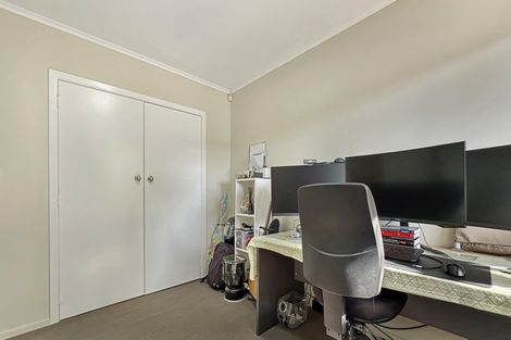 Photo of property in 36 Fairmount Road, Titirangi, Auckland, 0604