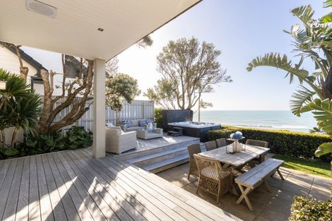 Photo of property in 10 Woolcombe Terrace, New Plymouth, 4310