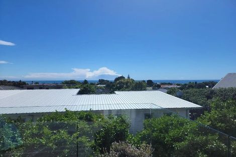 Photo of property in 1152b South Road, Oakura, 4314