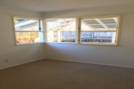 Photo of property in 16 Linley Place, Hillcrest, Auckland, 0627