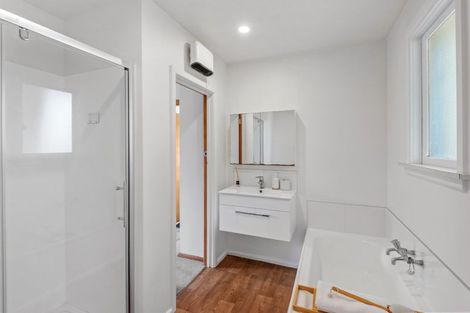 Photo of property in 48 Roberta Drive, Somerfield, Christchurch, 8024