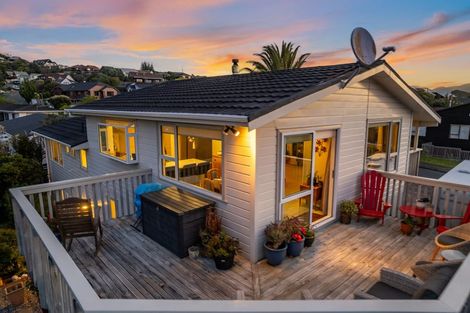 Photo of property in 6 Langwell Place, Papakowhai, Porirua, 5024