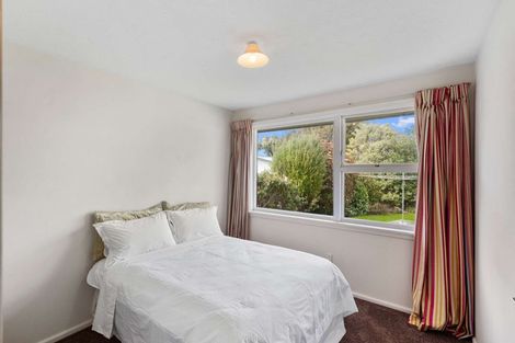 Photo of property in 39 Lake Terrace Road, Burwood, Christchurch, 8061