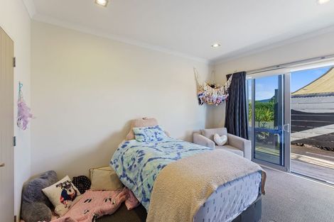 Photo of property in 11 Pharazyn Avenue, Waikanae Beach, Waikanae, 5036