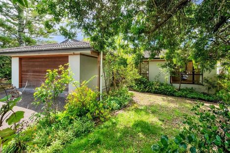 Photo of property in 1 Celina Place, Browns Bay, Auckland, 0630