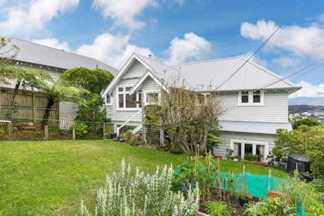 Photo of property in 69 Central Terrace, Kelburn, Wellington, 6012