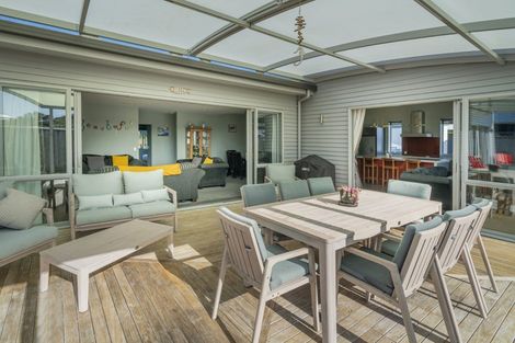 Photo of property in 4 Hawk Hill Crescent, Cooks Beach, Whitianga, 3591