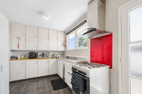 Photo of property in 19 Halswell Crescent, Westbrook, Palmerston North, 4412